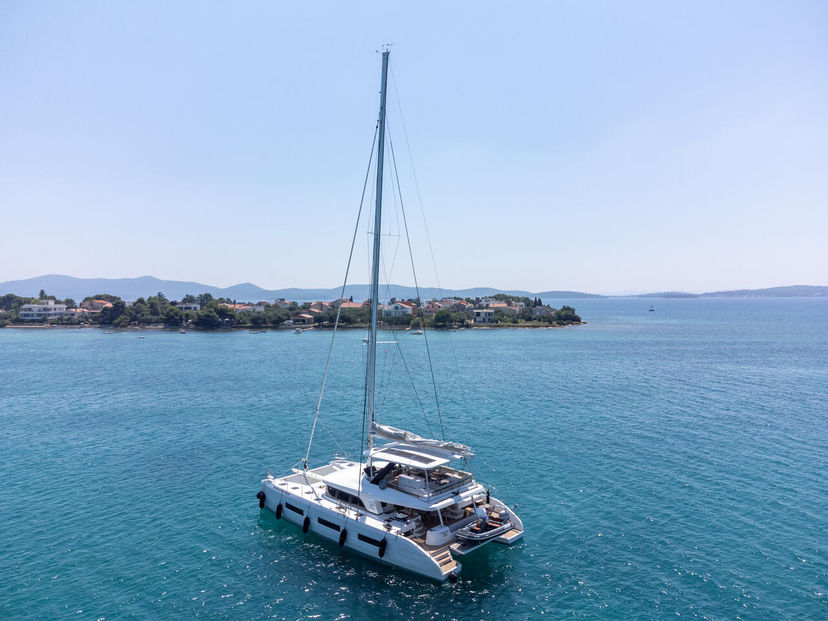 Lagoon SIXTY 5 Seaductive Orca