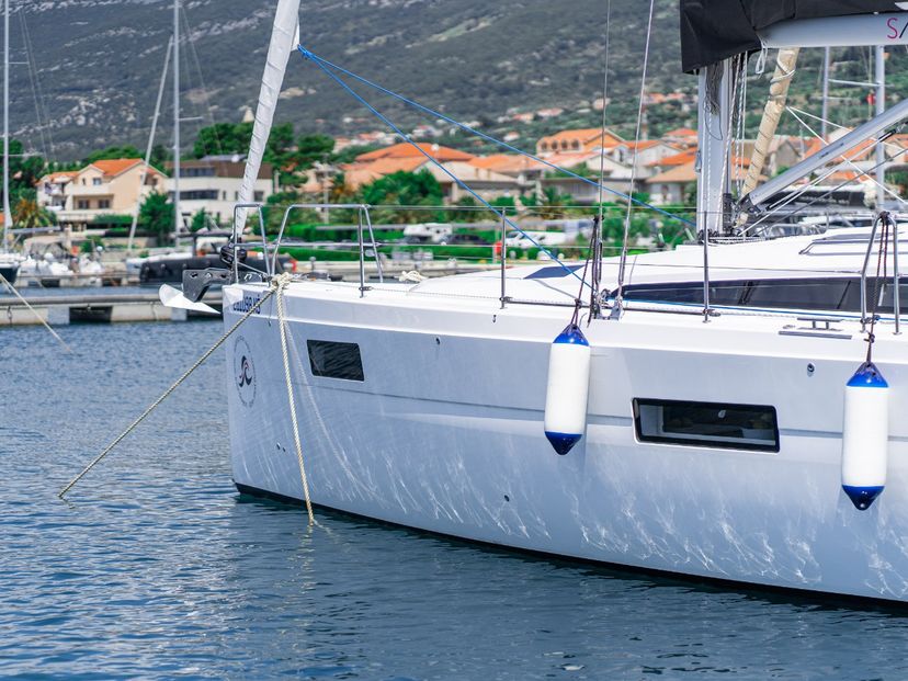Elan 45 Skipper's Girl