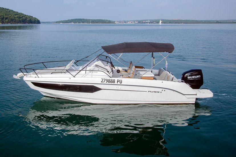 Beneteau Flyer 8