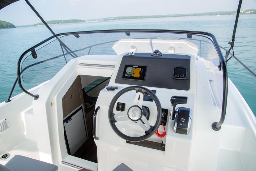 Beneteau Flyer 8