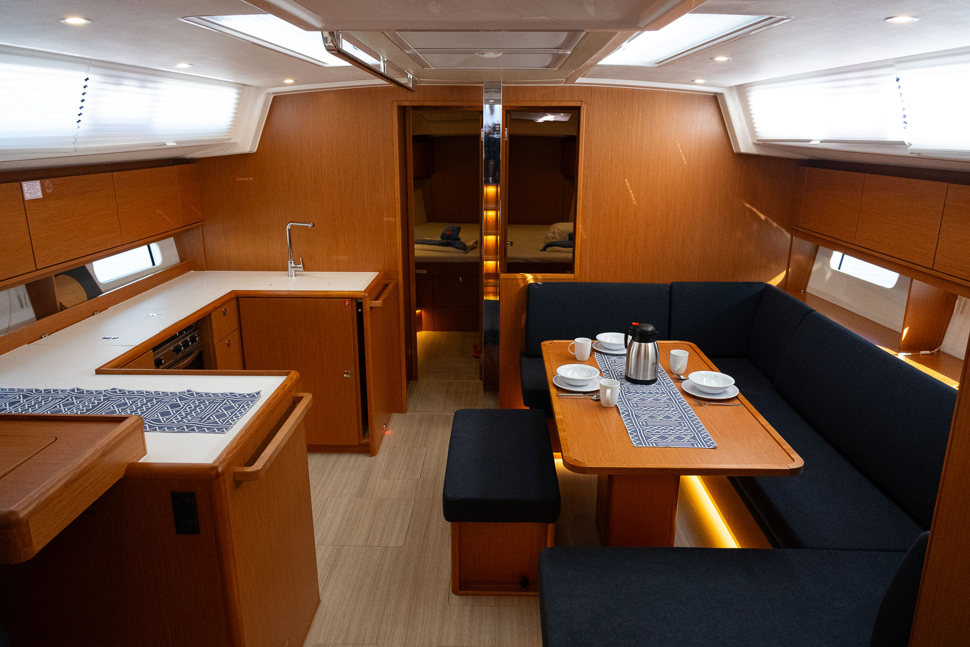 nausys-45049857-45033211-p.jpg