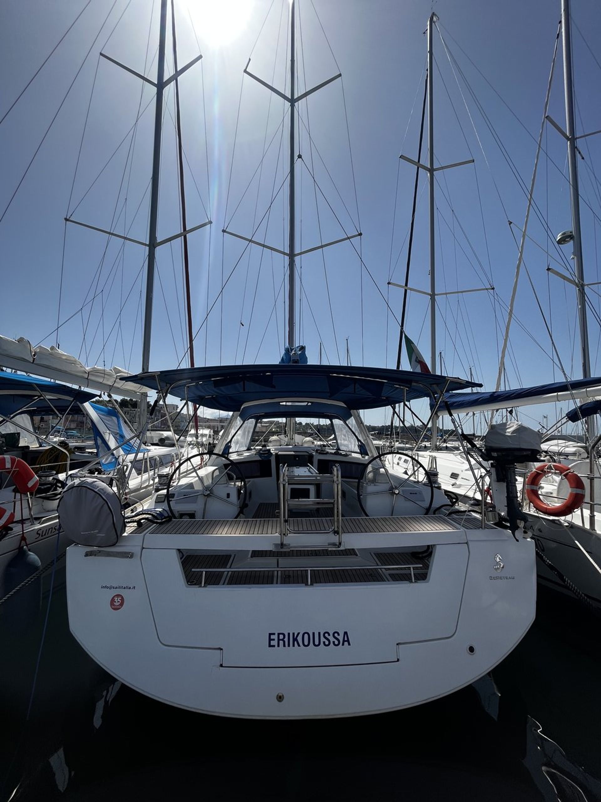 nausys-45502101-45326286-main.jpg