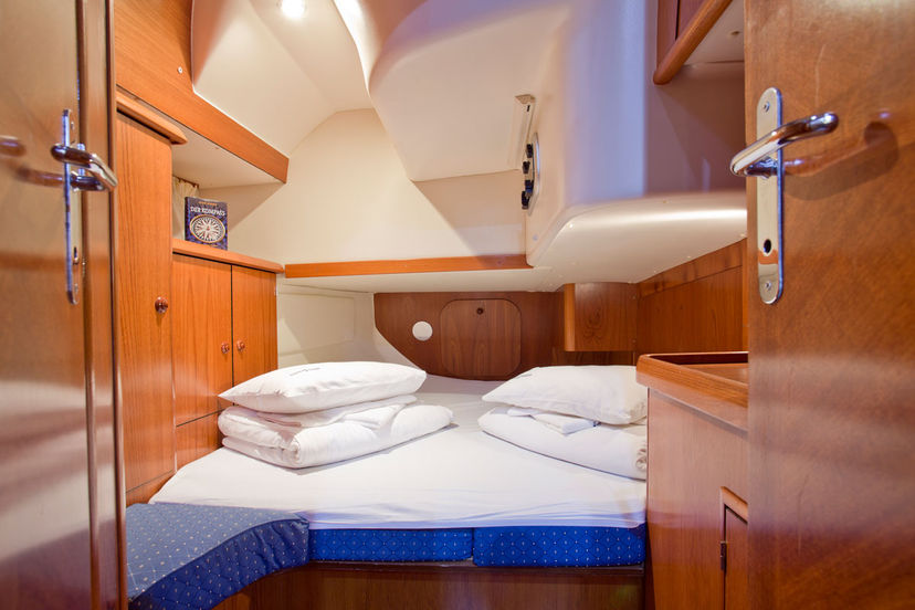 Jeanneau 52 Slow