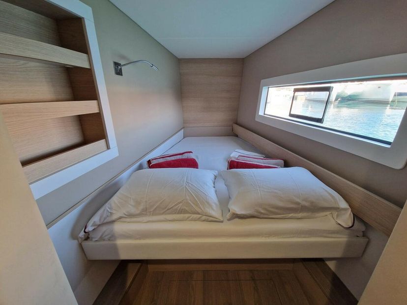 Aventura Catamarans 37 Hakuna