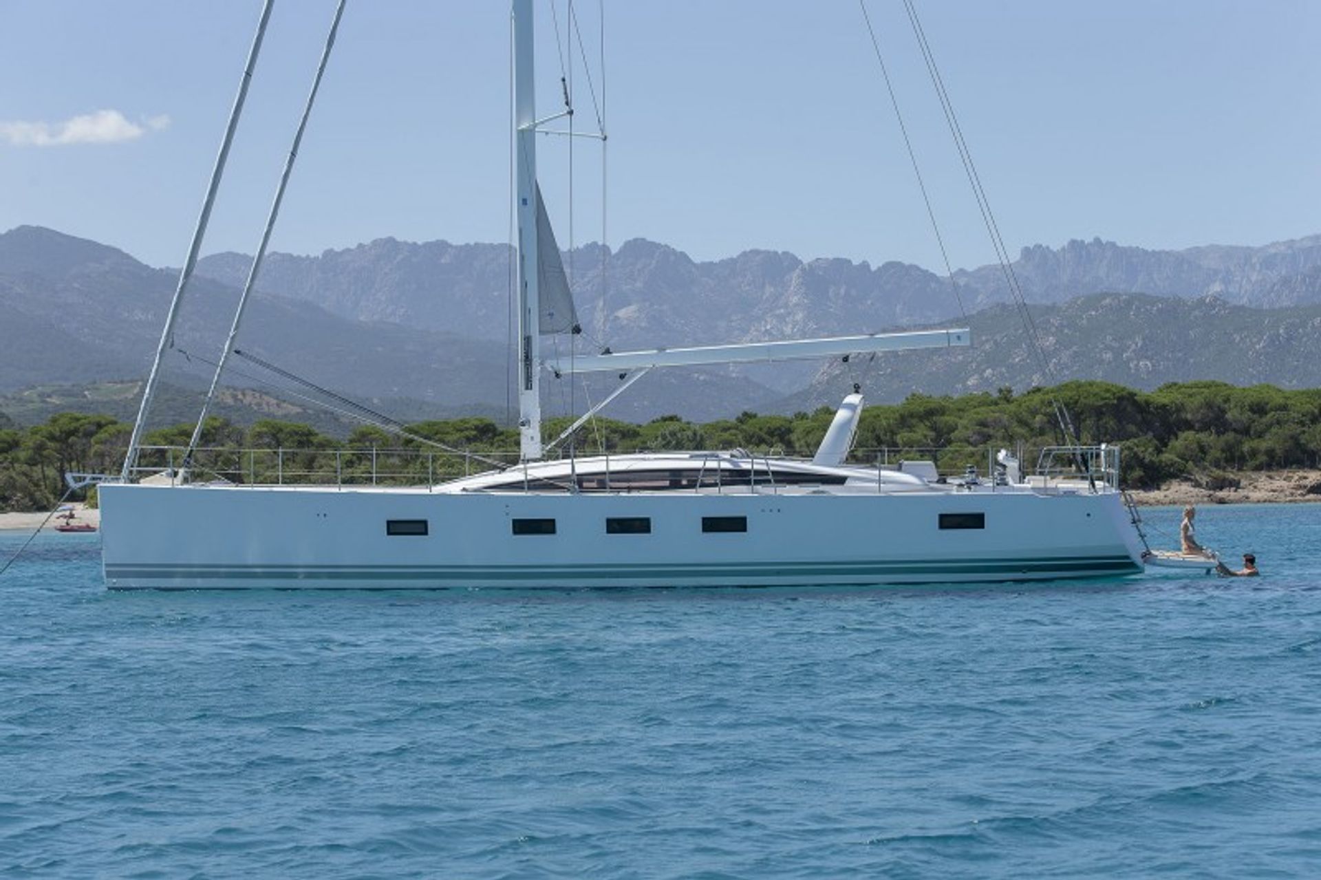 nausys-46442376-33993120-main.jpg