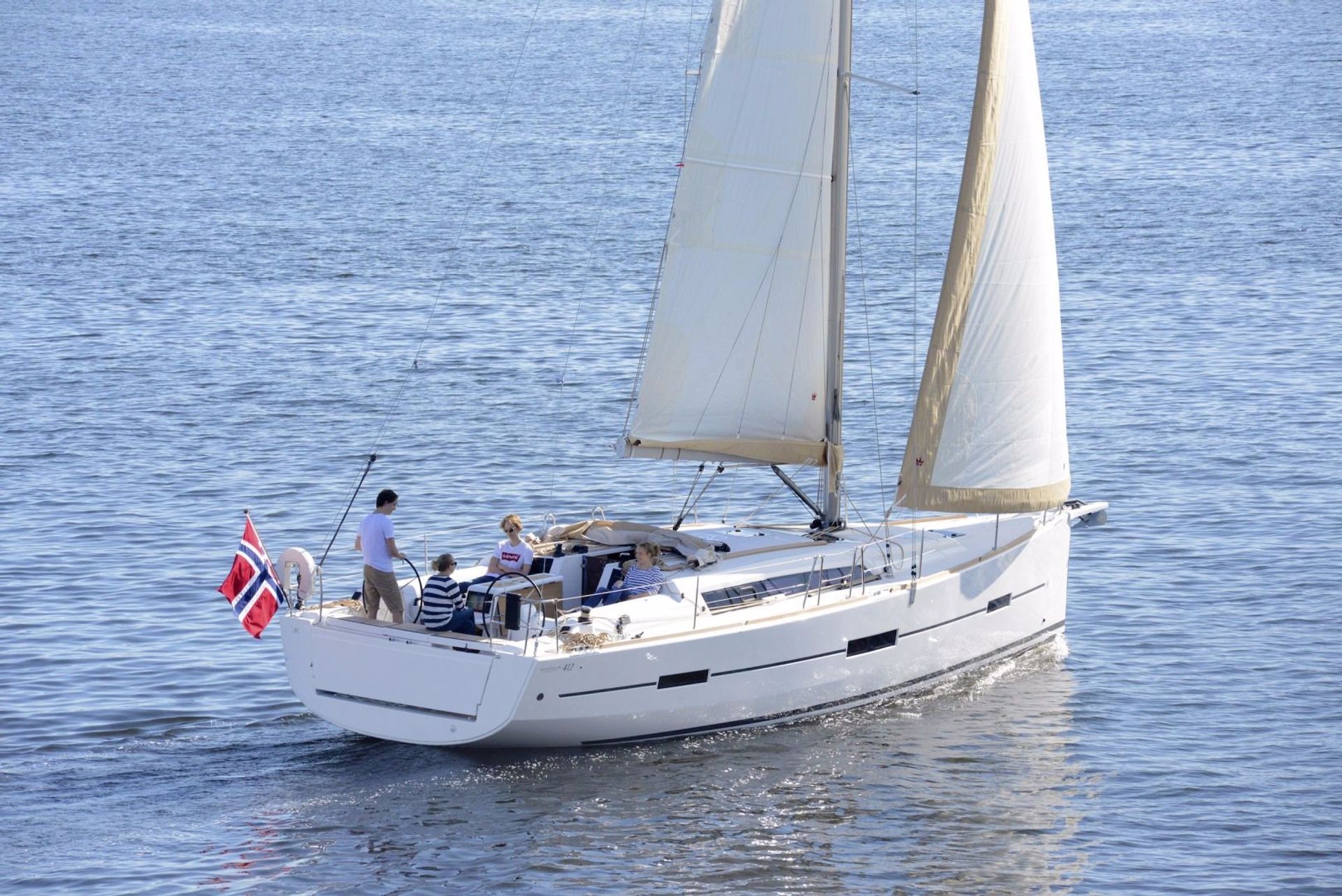 nausys-46728058-9870890-n2.jpg