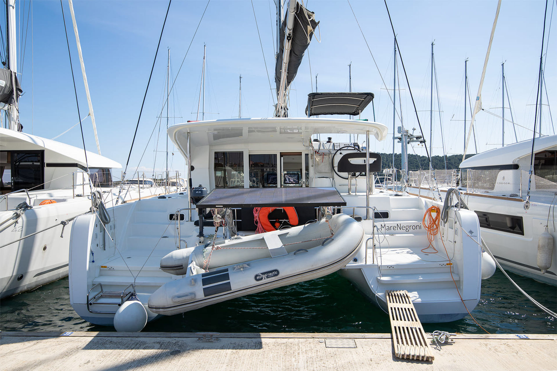 nausys-47417071-47405525-main.jpg