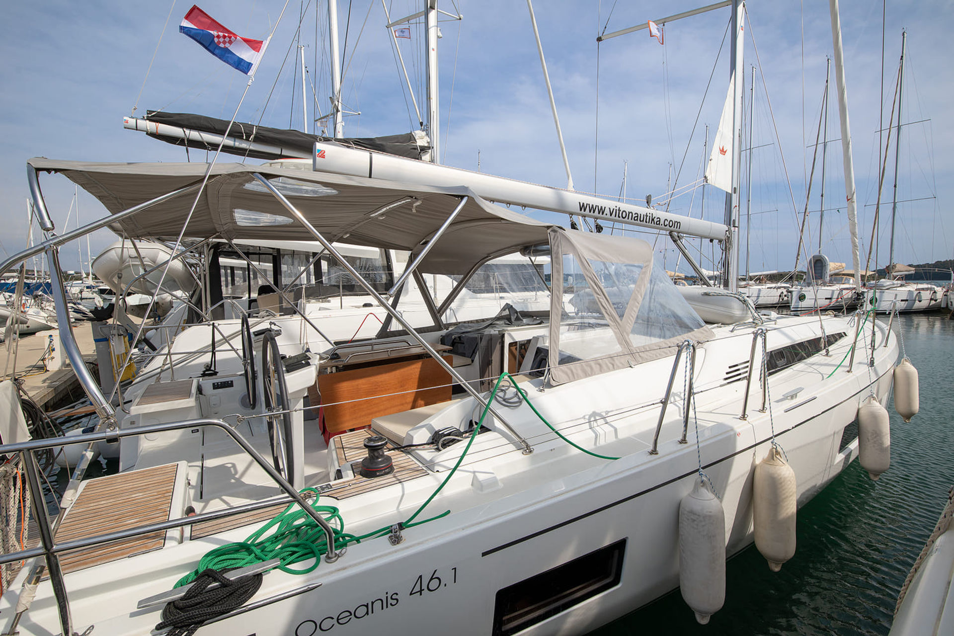 nausys-47417085-47405525-main.jpg