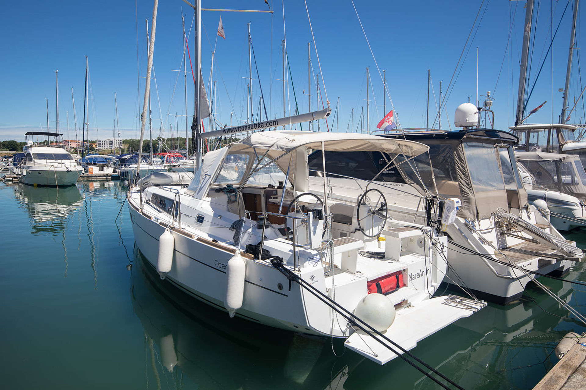 nausys-47417088-47405525-n2a.jpg