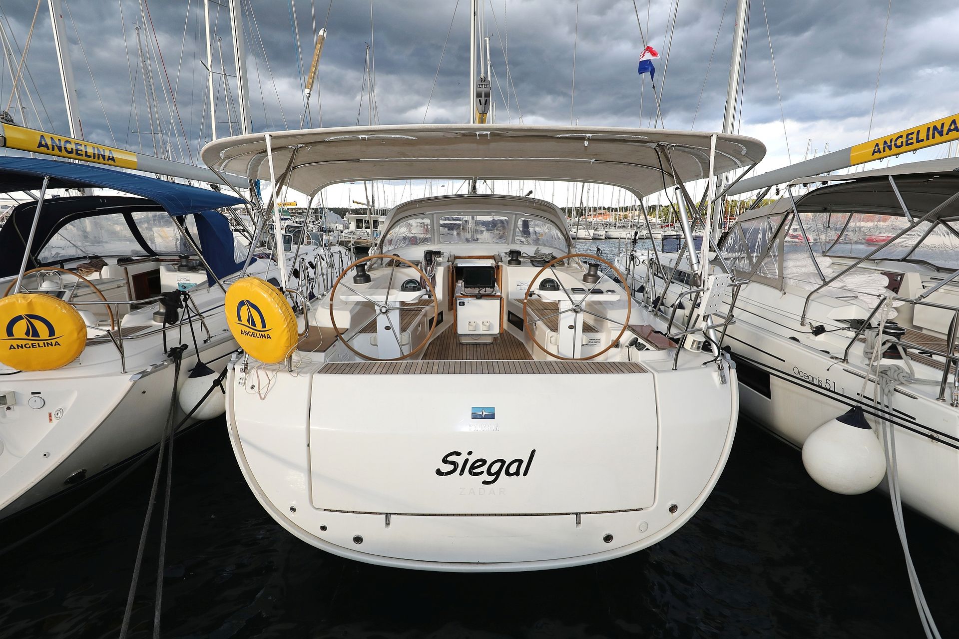 nausys-475110-126227-main.jpg