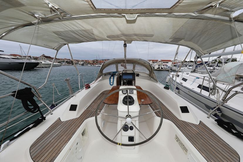 Bavaria Yachtbau CRUISER 33 Homeoffice