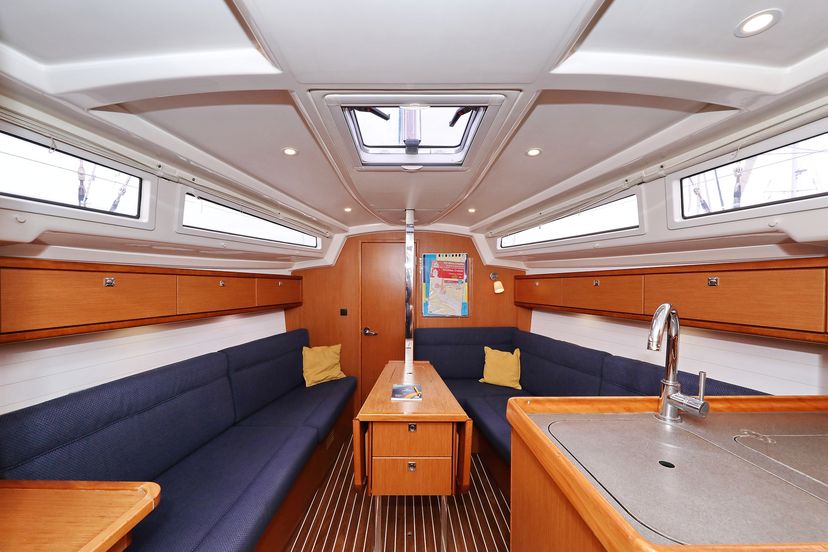 Bavaria Yachtbau CRUISER 33 Homeoffice