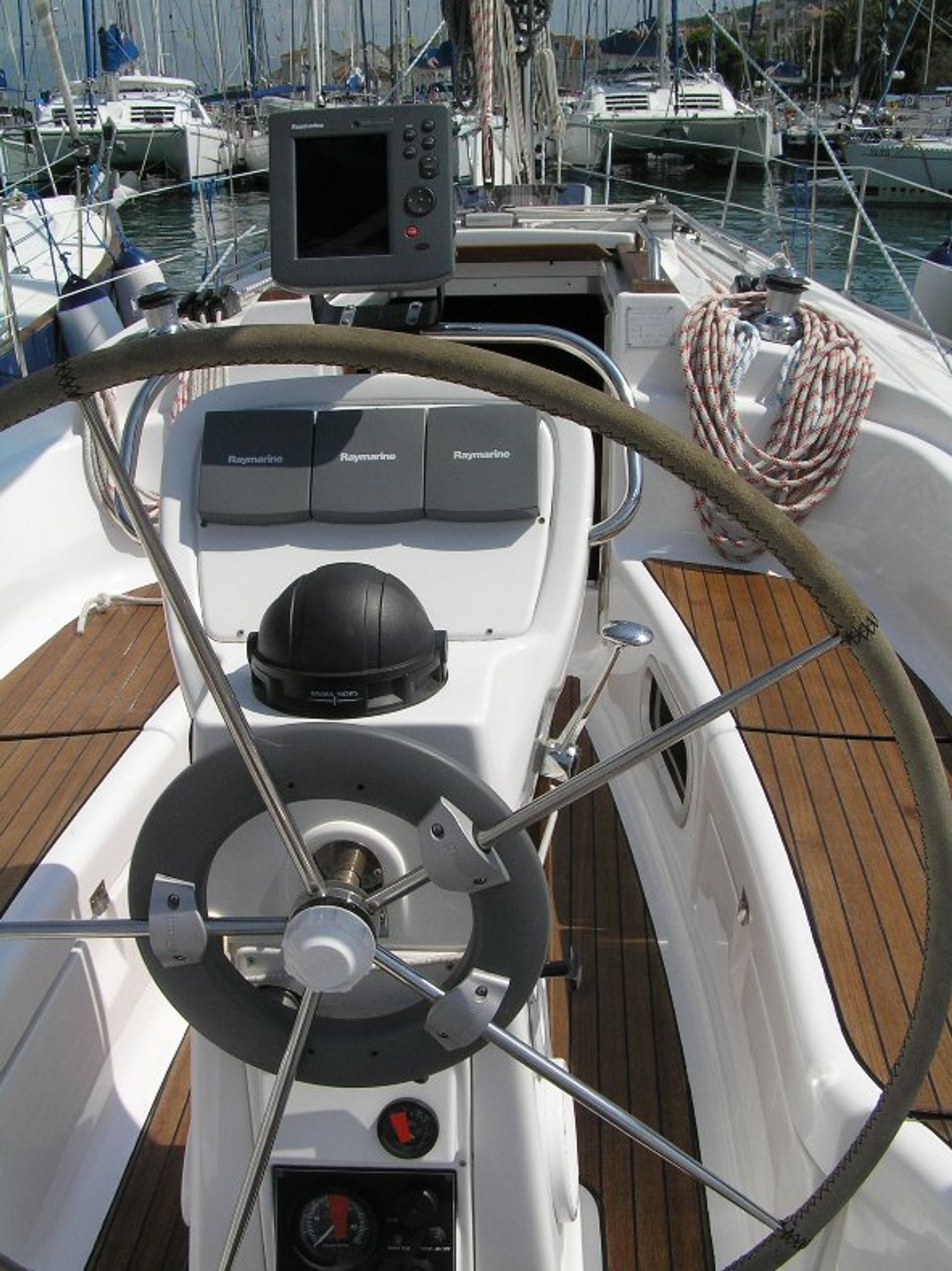 nausys-476632-201-n7.JPG