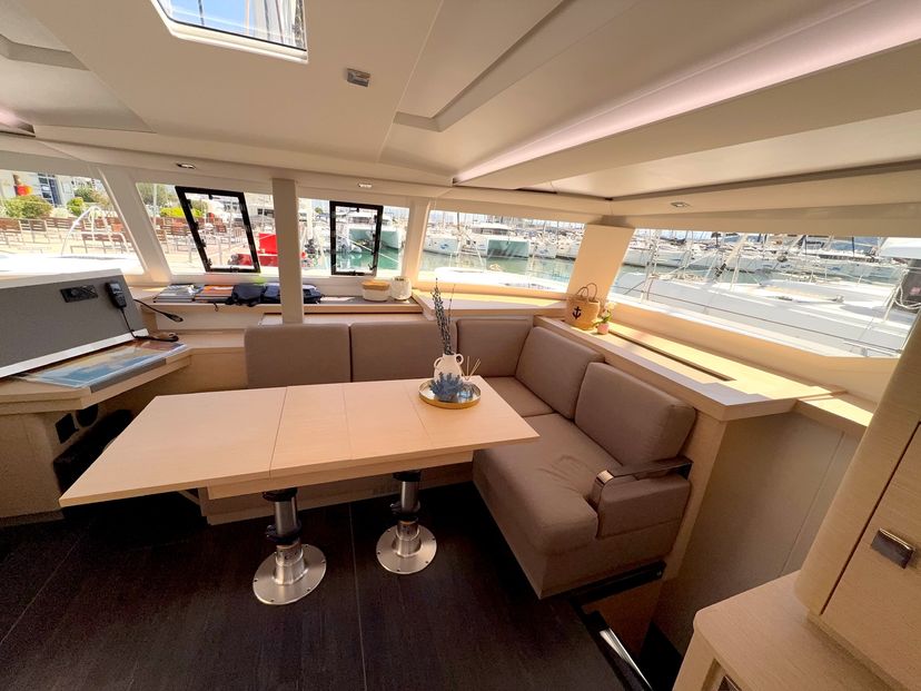 Fountaine Pajot 42 Ocean Allure