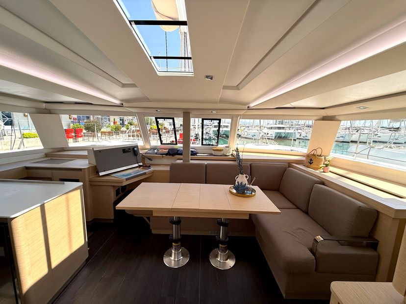 Fountaine Pajot 42 Ocean Allure