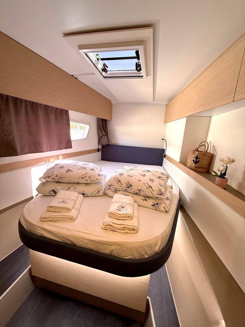 Fountaine Pajot 42 Ocean Allure