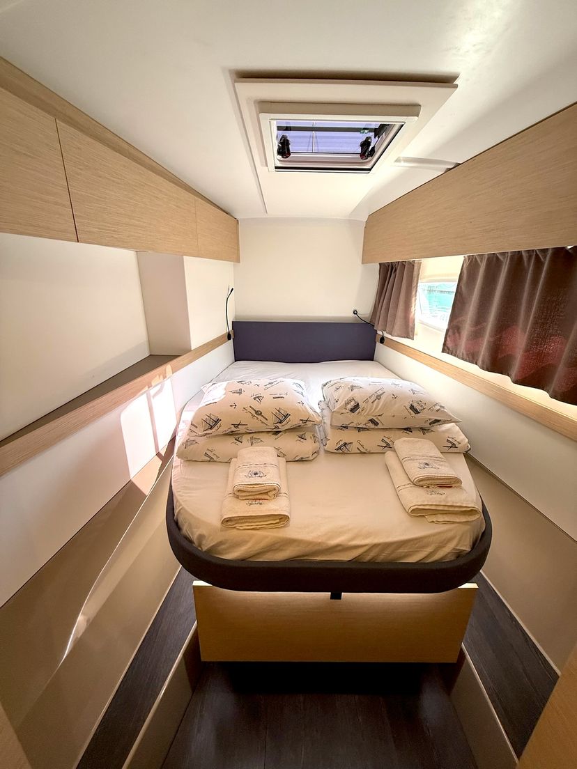 Fountaine Pajot 42 Ocean Allure