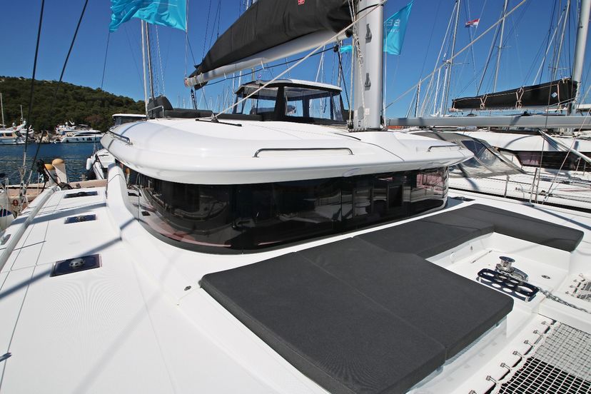 Lagoon 43 Solution