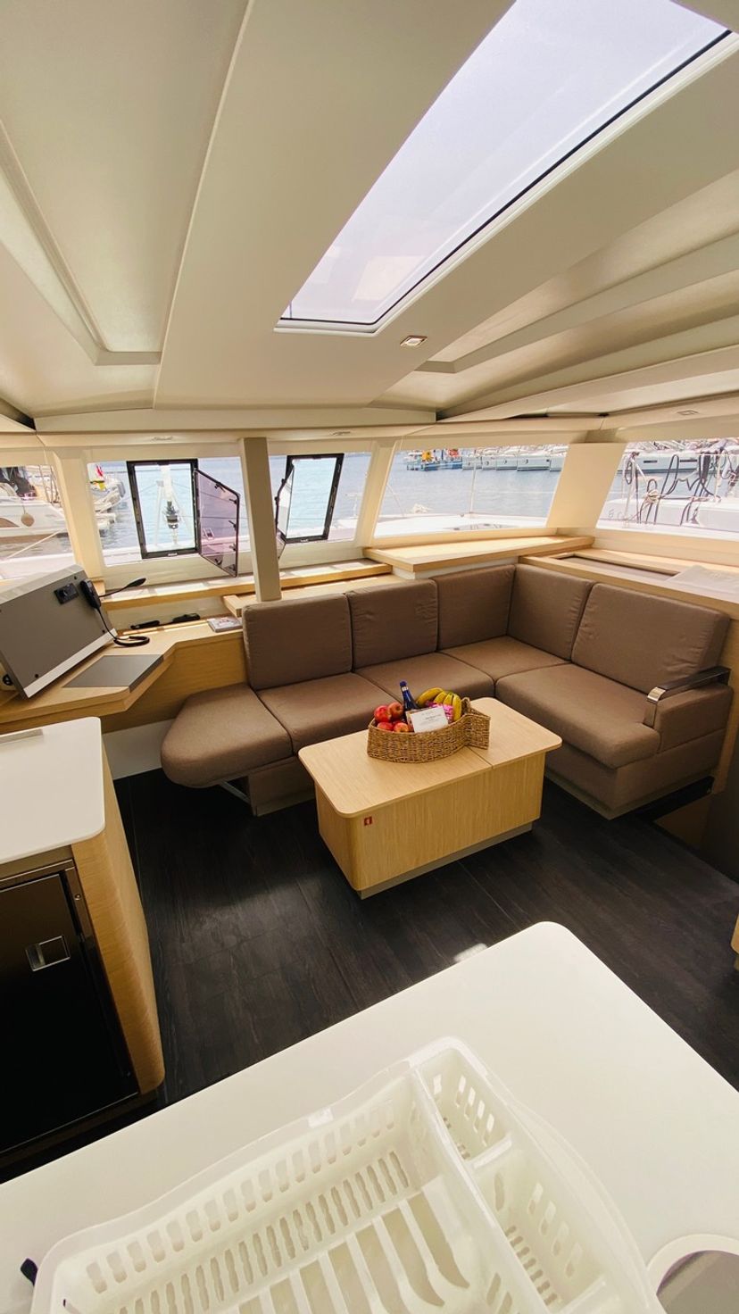Fountaine Pajot 42 Capella 1