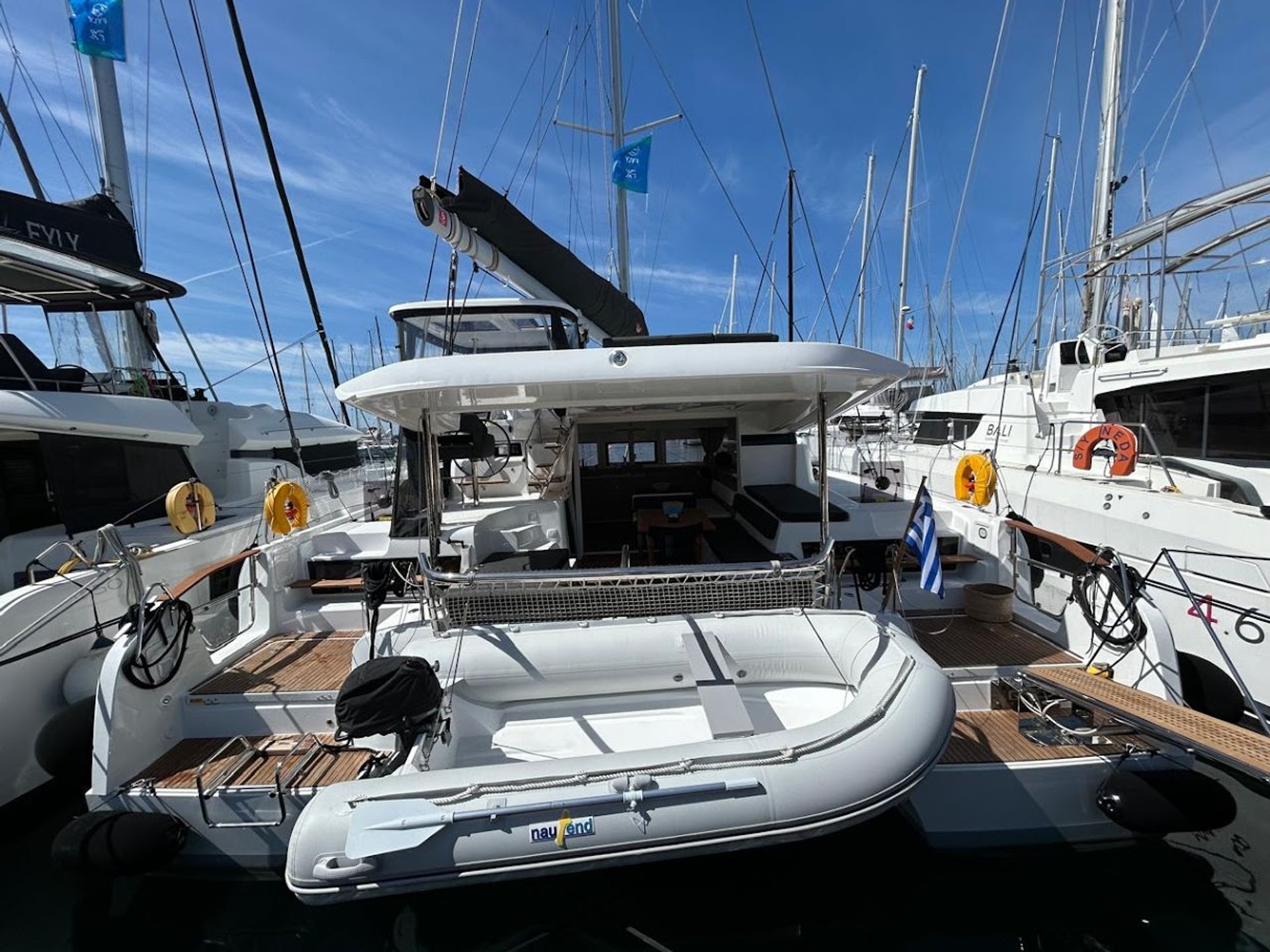 nausys-49494563-988432-1.jpg