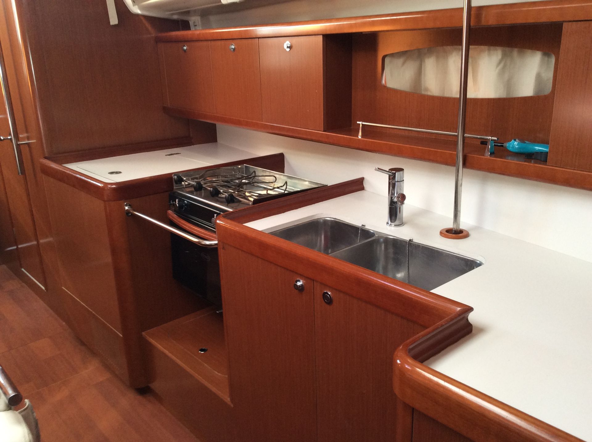 nausys-50530035-932995-p.JPG