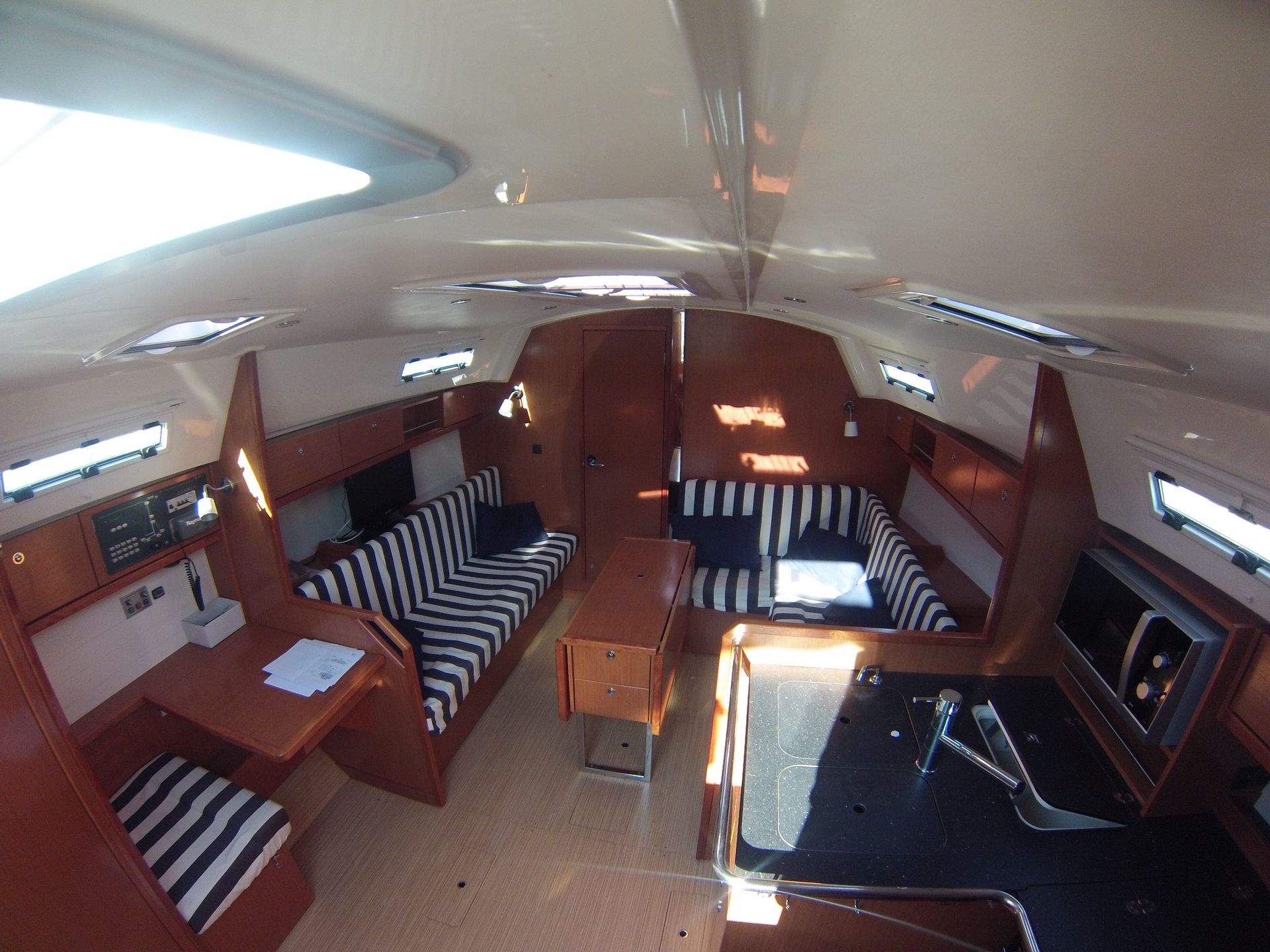 nausys-50558759-50540412-p5.JPG