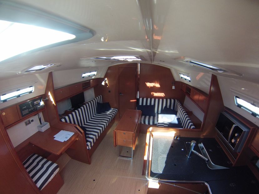 Bavaria Yachtbau 36 Coregone