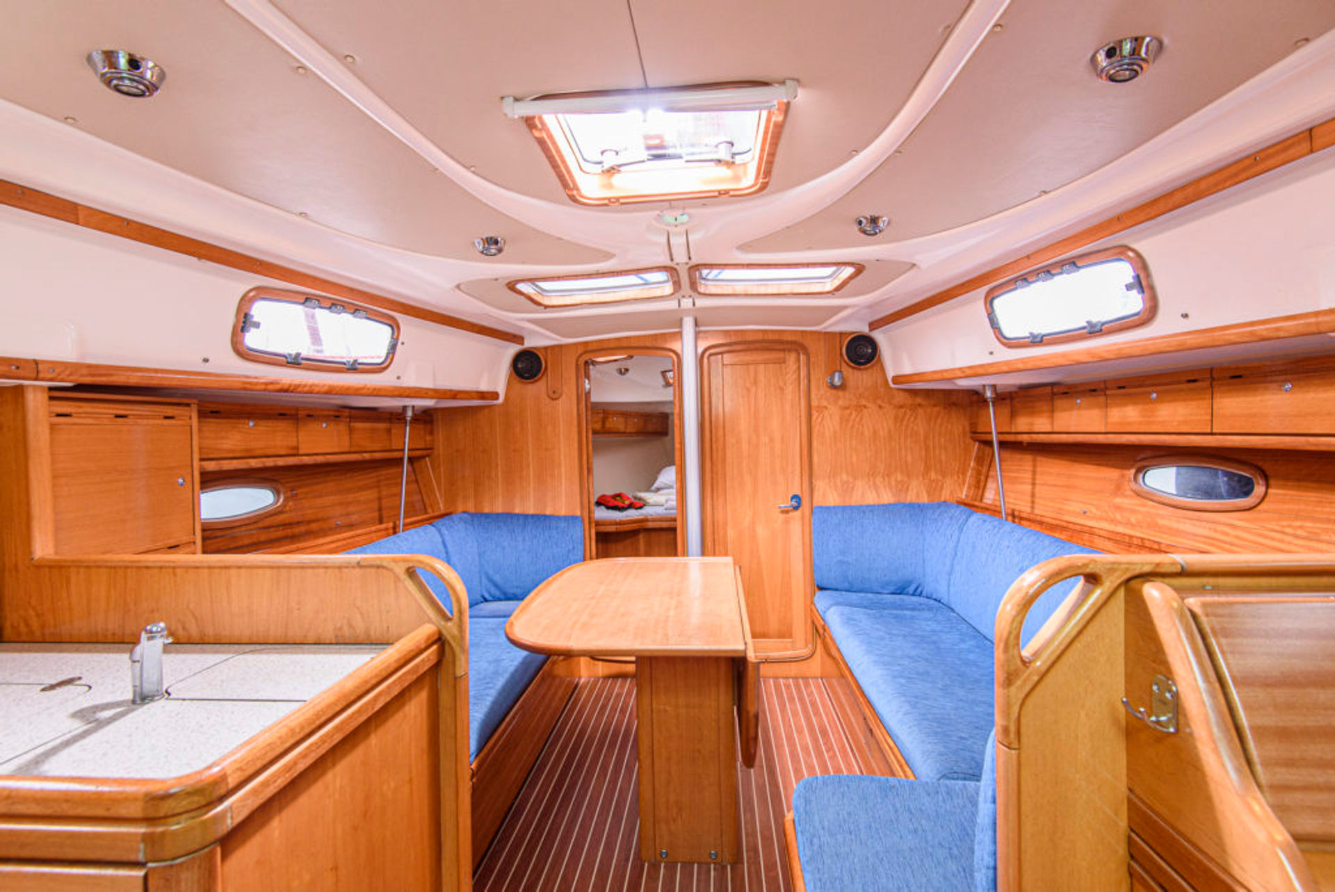 nausys-50559845-50540412-p2.jpg