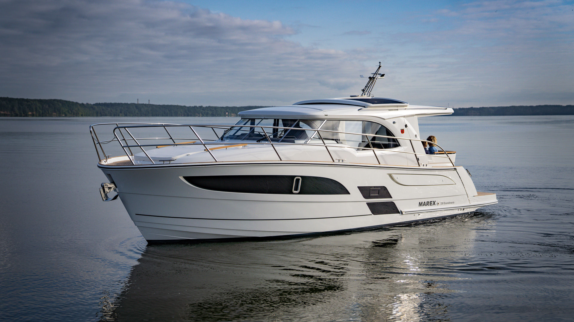 nausys-50640356-151-main.jpg