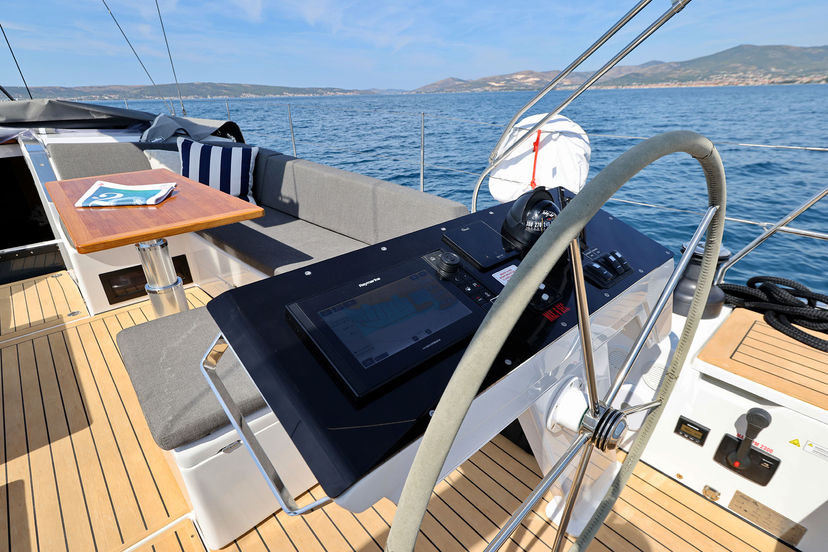 Hanse Yachts 510 Amber - OW