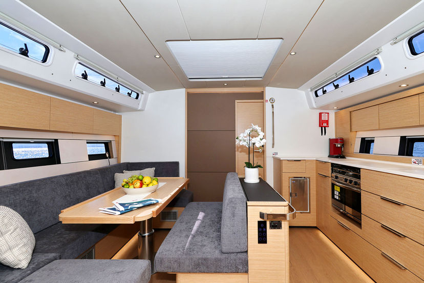 Hanse Yachts 510 Amber - OW