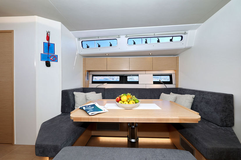 Hanse Yachts 510 Amber - OW