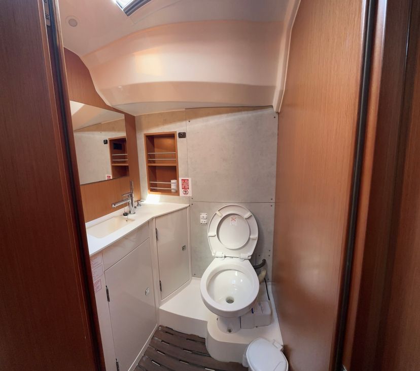 Bavaria Yachtbau C42 Silver VII