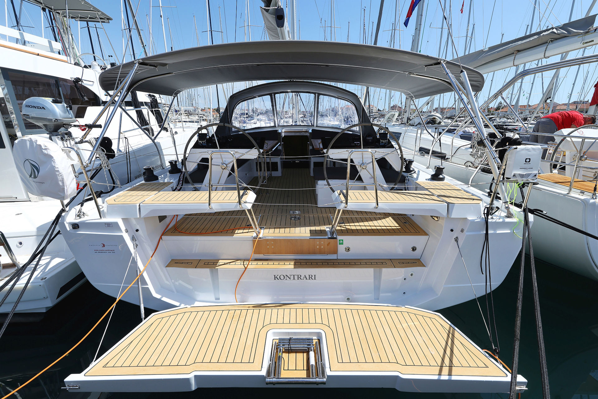 nausys-50690106-482136-main.jpg