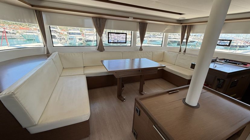 Lagoon 50 Sail La Vie