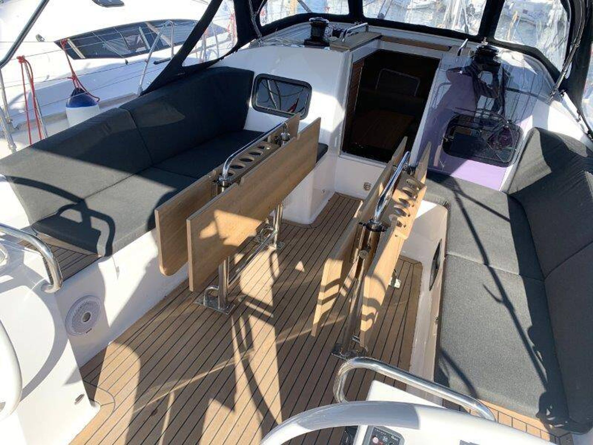 nausys-50977337-482148-n.jpg