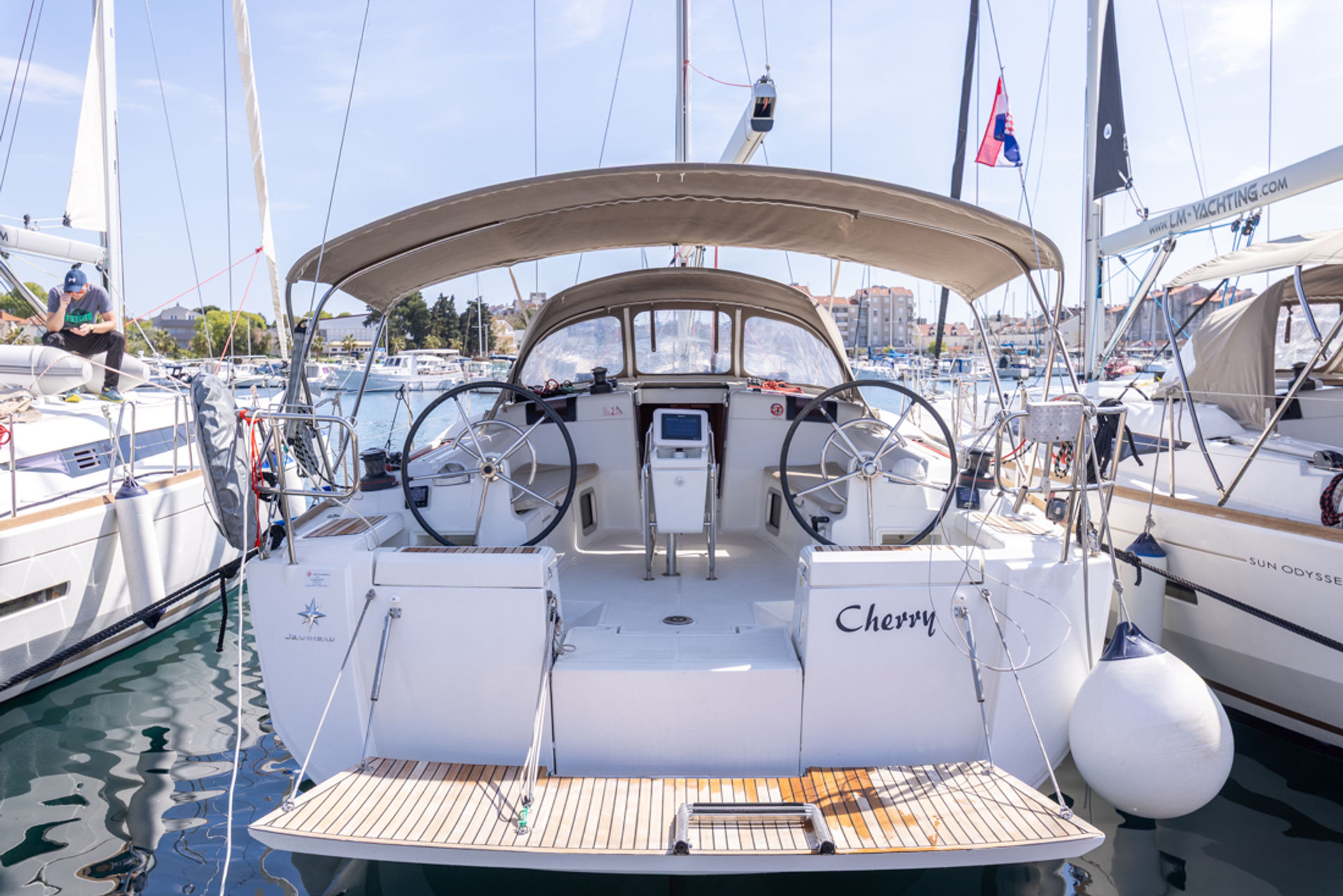 nausys-51077019-107061-main.jpg