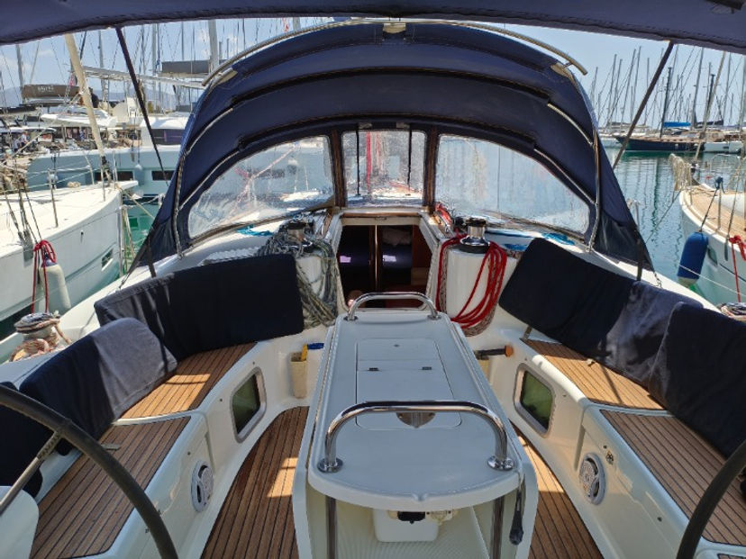 Jeanneau 45 Spanaki II