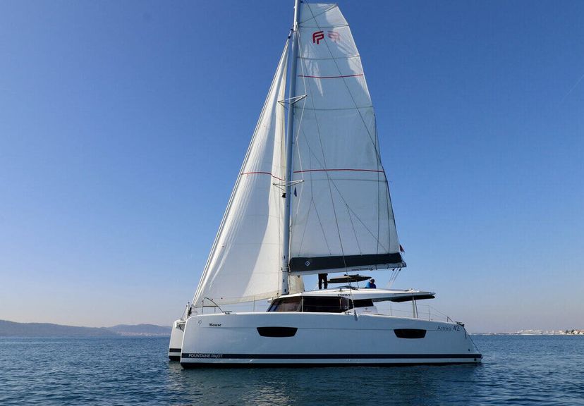 Fountaine Pajot 42 Mouse