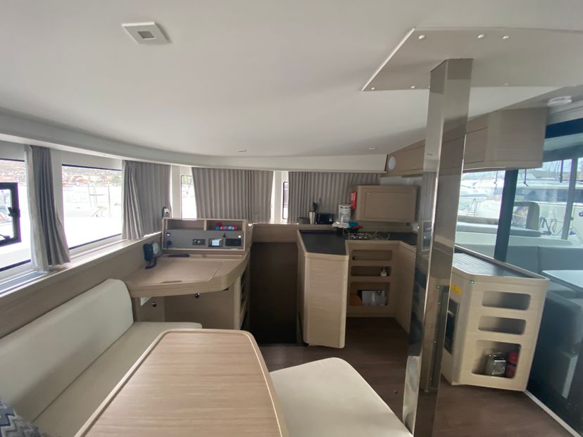 Lagoon 42 Brunhilde