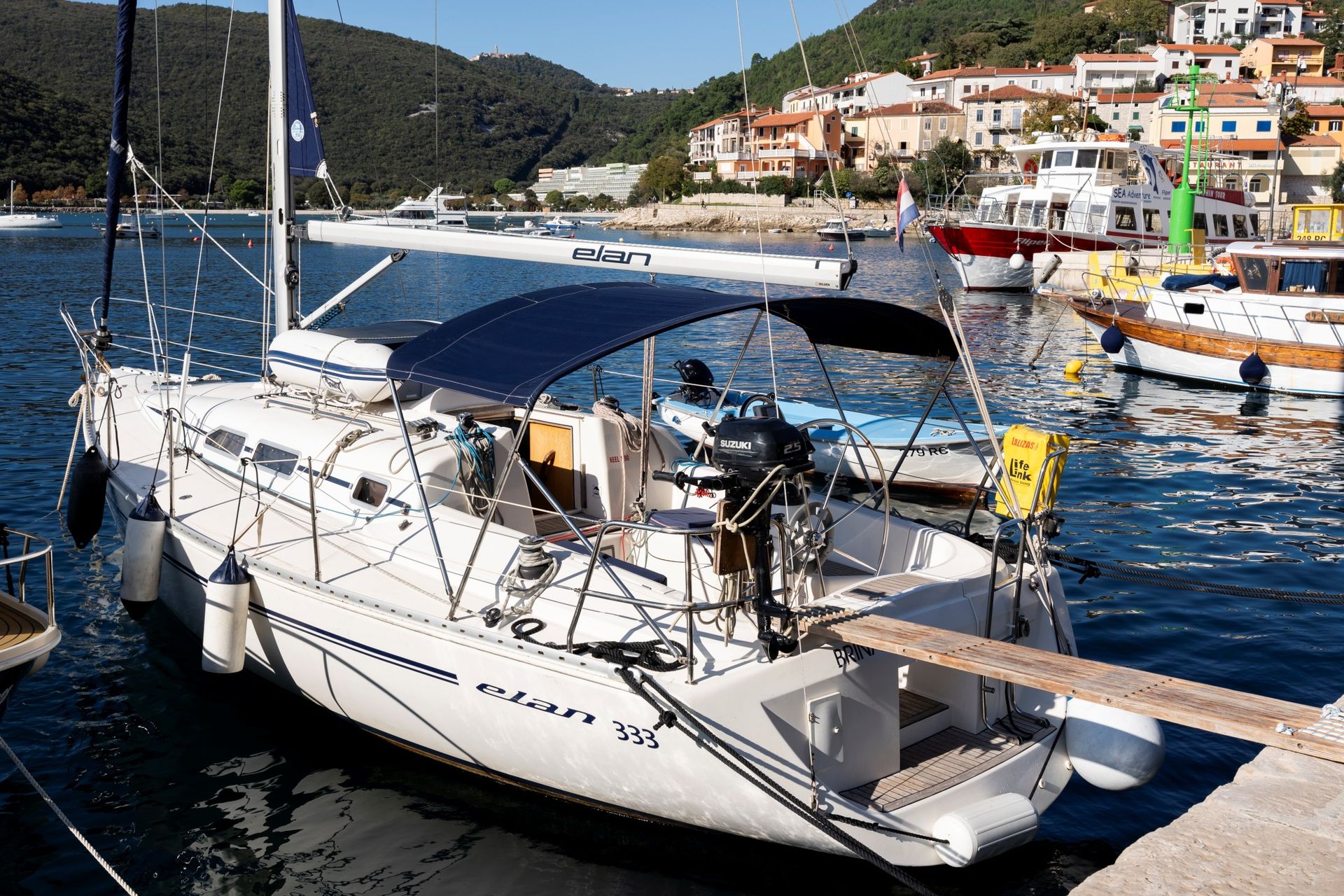 nausys-51338444-51283760-main.jpg