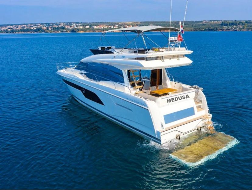 Jeanneau 52 Medusa