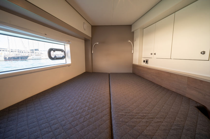 Catana 4.2 Silver IX
