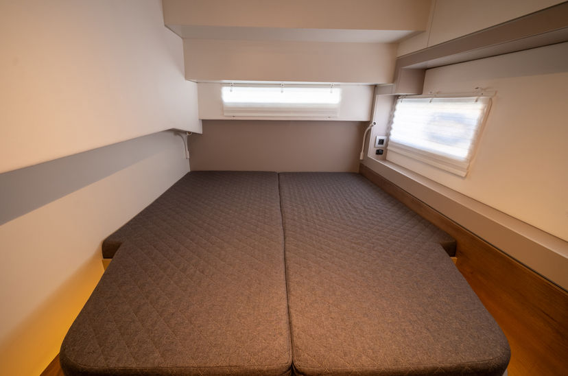 Catana 4.2 Silver IX