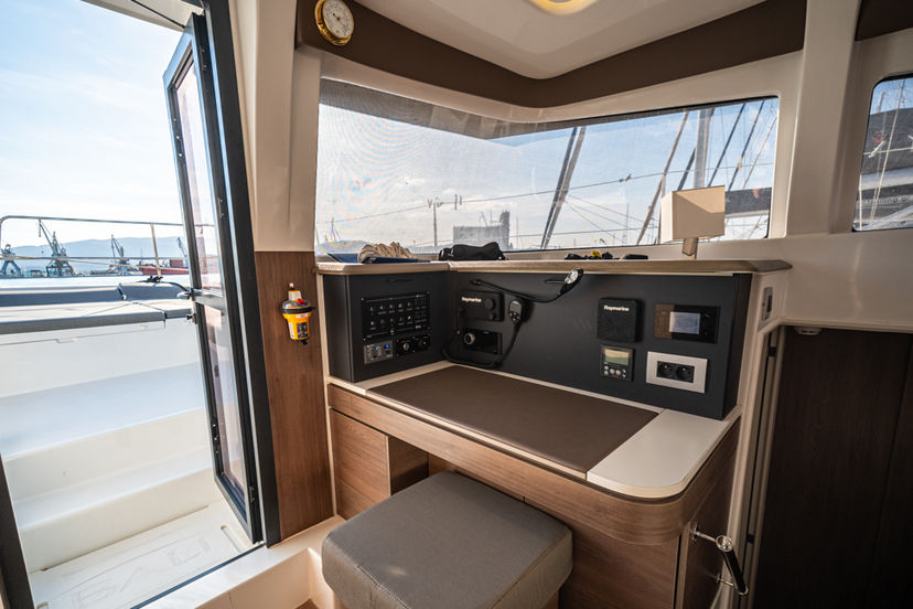 Catana 4.2 Silver IX