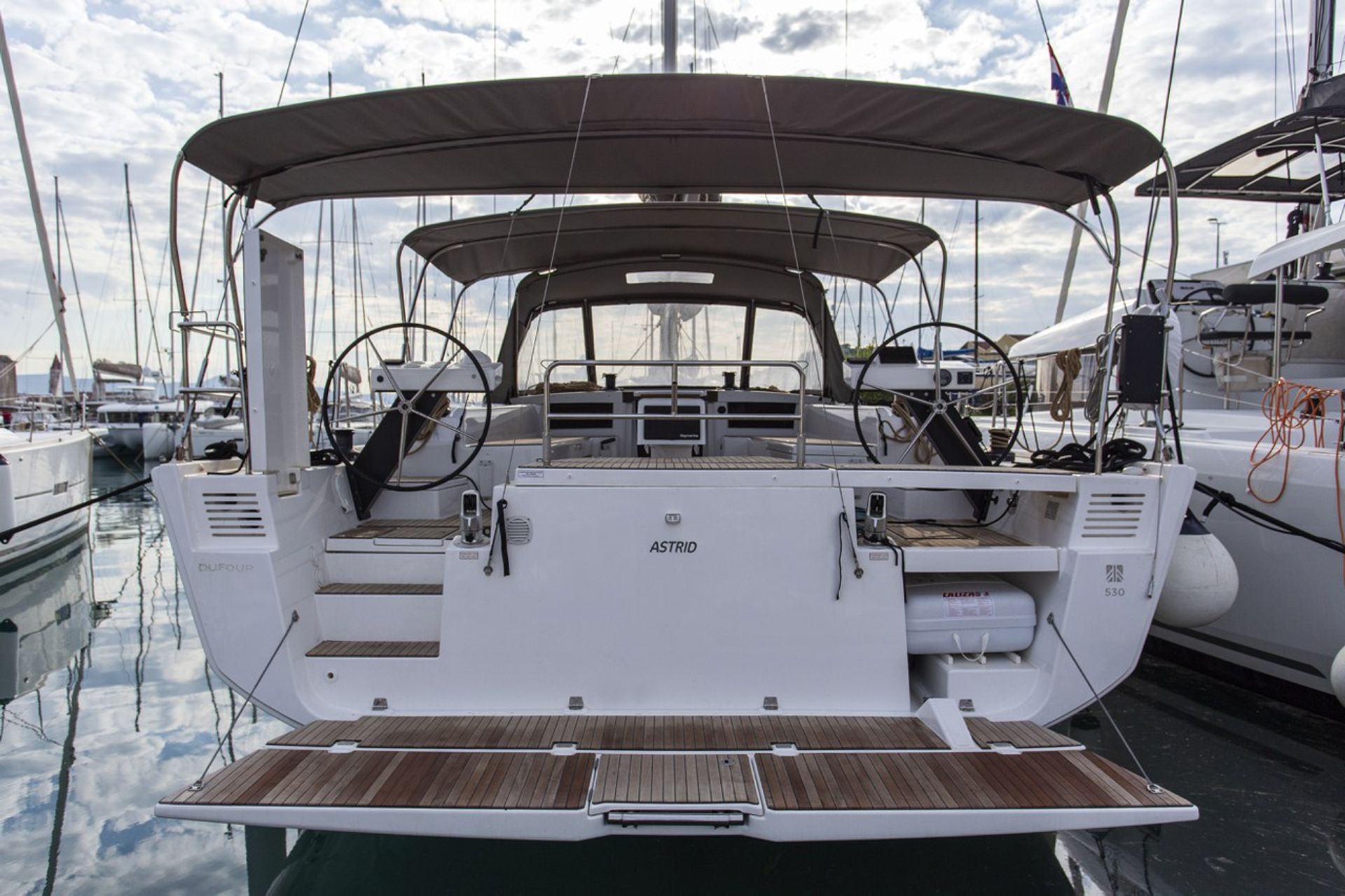 nausys-51742600-51717219-main.jpg