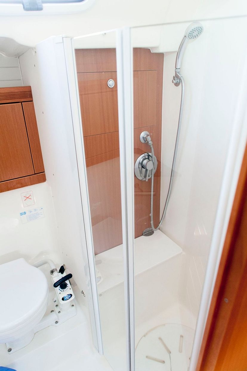 Bavaria Yachtbau 43 Constantina