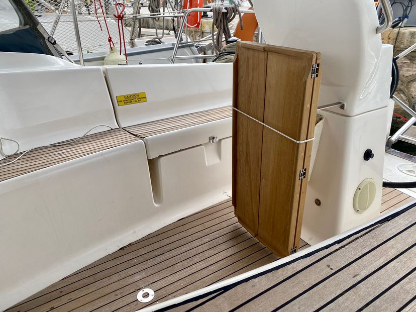 Bavaria Yachtbau 32 CRUISER Athina