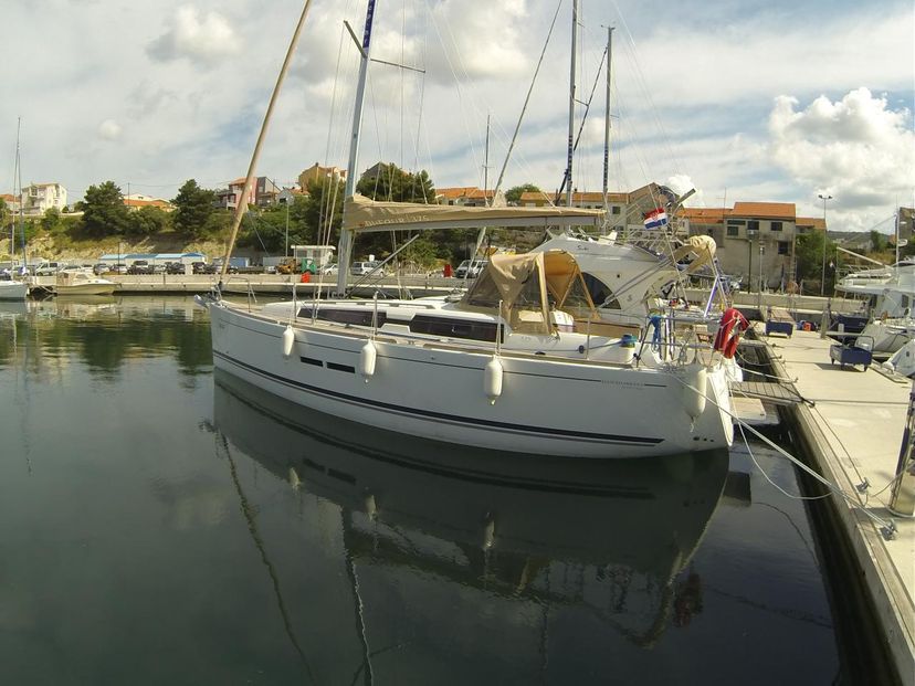 Dufour Yachts 37 China Girl