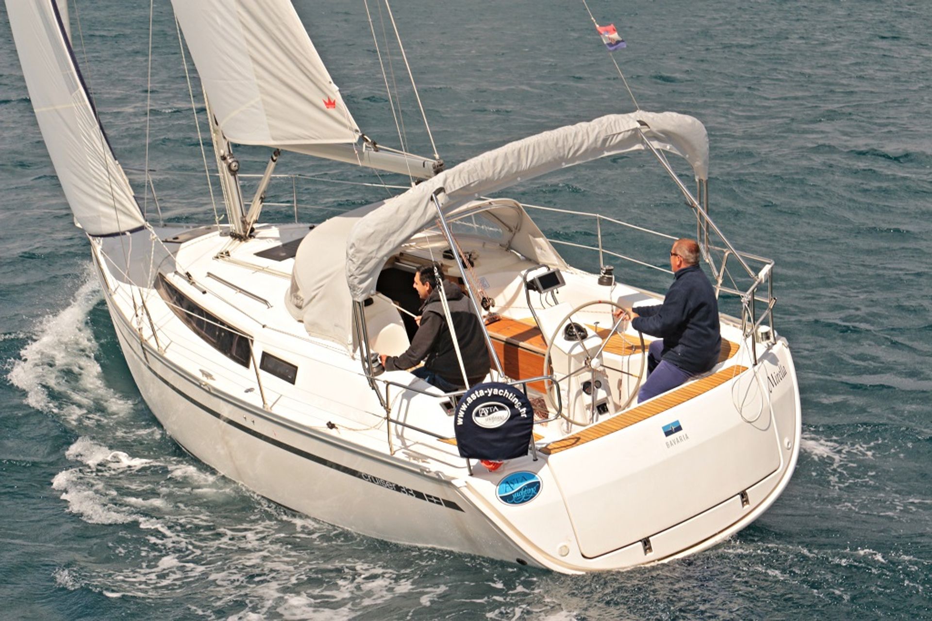 nausys-520342-482145-main.JPG